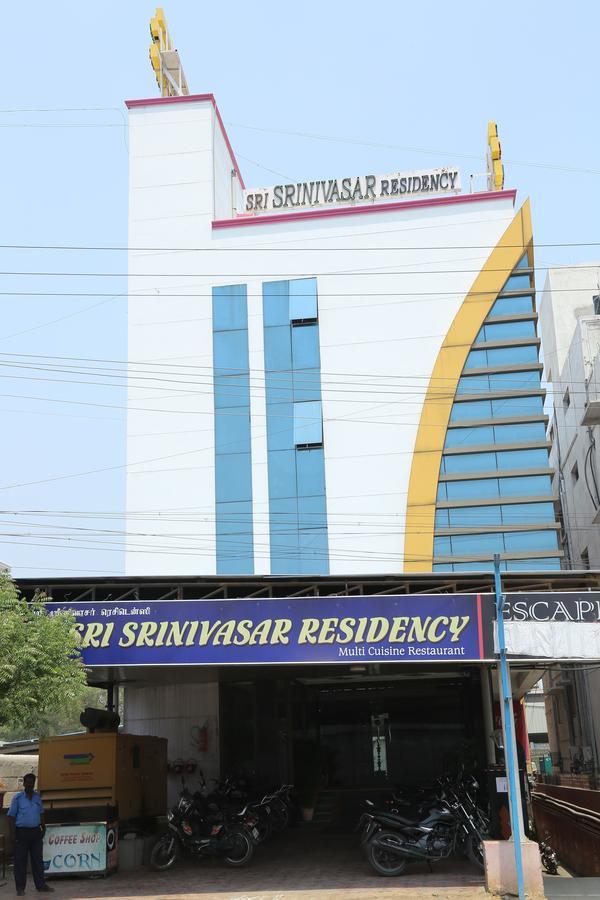 Отель Sri Srinivasar Residency Веллуру Экстерьер фото